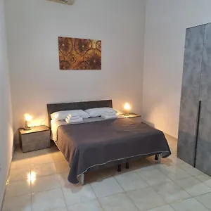 https://apt-donna-rita.hotels-amalfi.com